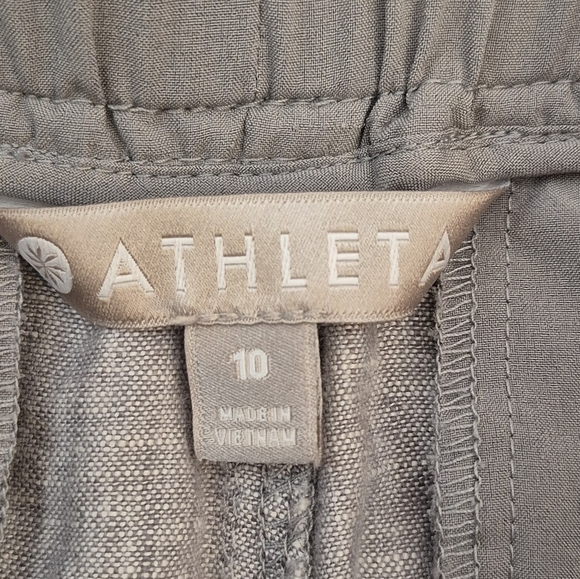 Athleta Women's Cabo Lightweight Linen 4" Inseam Shorts in Stone Gray - Size 10 - Picture 12 of 16